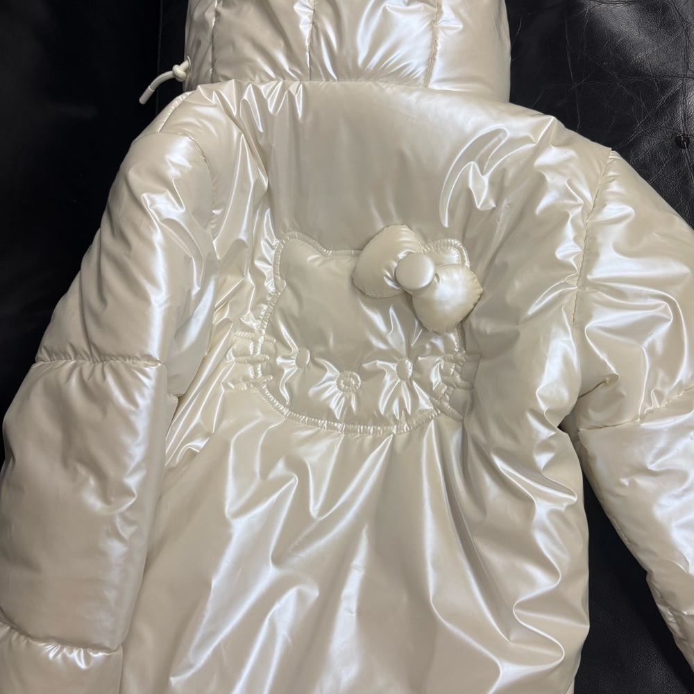 NWT Hello Kitty White Puffer Kids Jacket Sz 9/10 - Picture 2 of 15